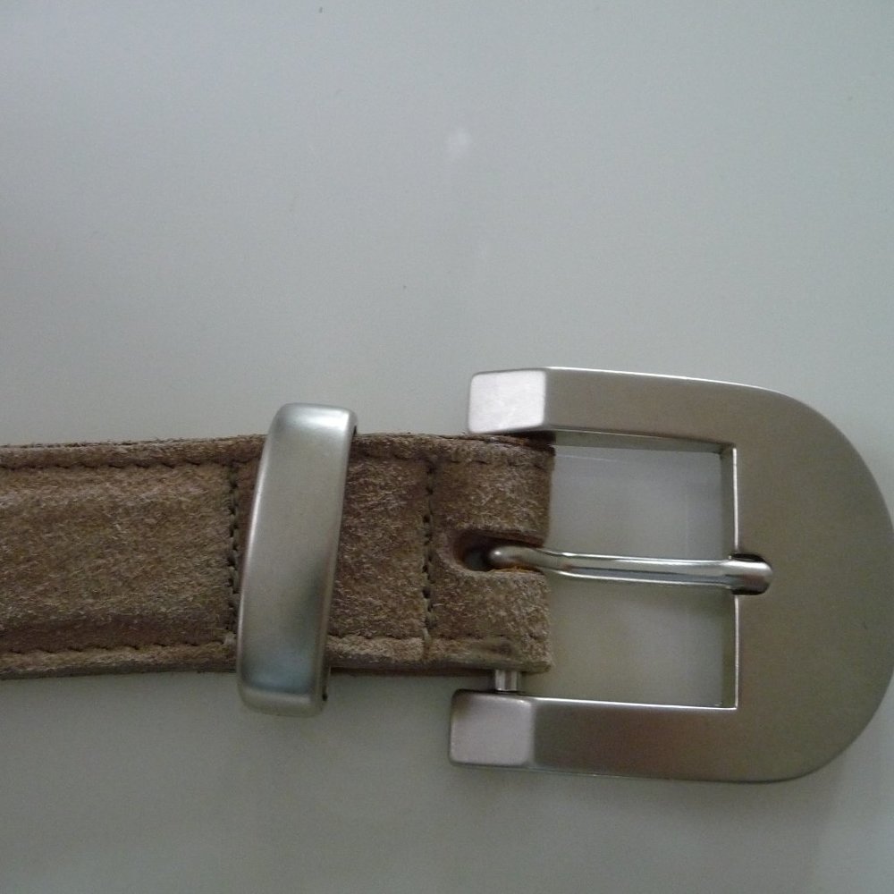 SAND CASTLE VINTAGE TAN GENUINE SUEDE CHROME MAT BUCKLE MINIMALIST WOMEN BELT M